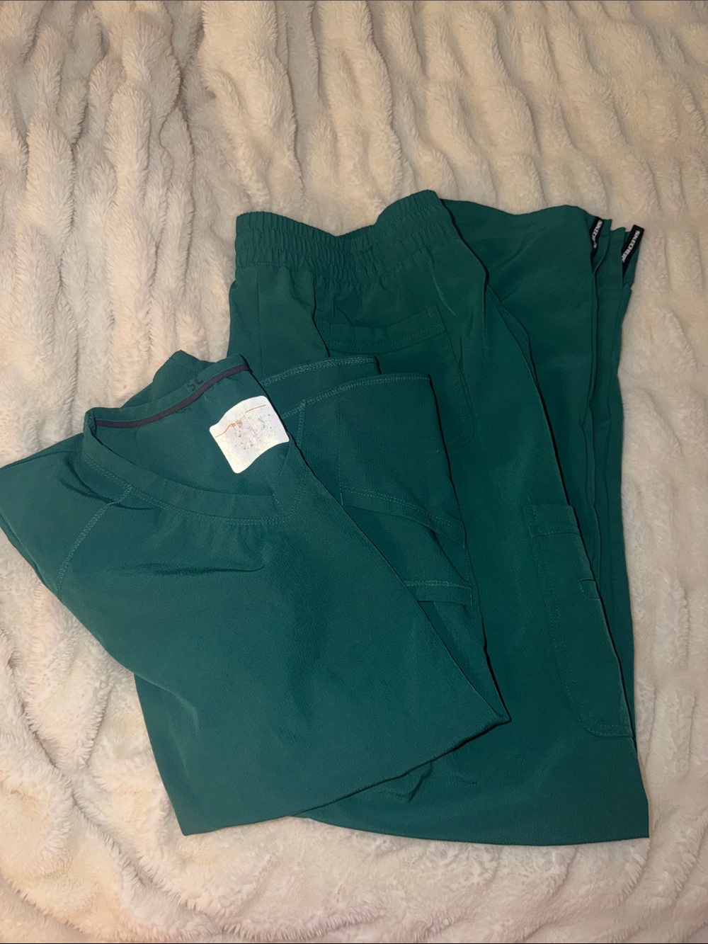 Skechers Women’s Hunter Green Scrub Set (16)